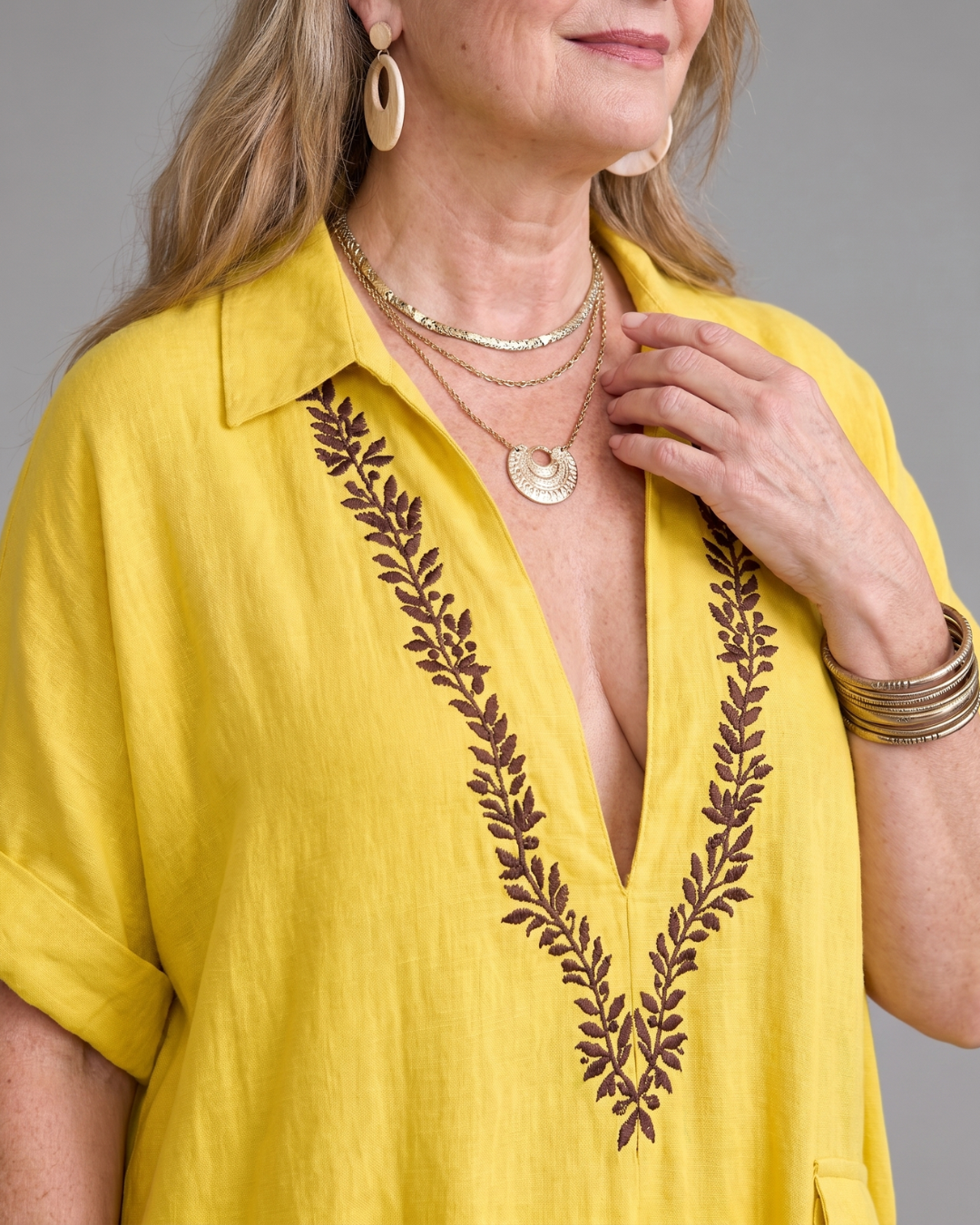 Elakeja | Embroidered V Neck Pocket Detail Relaxed Midi Dress