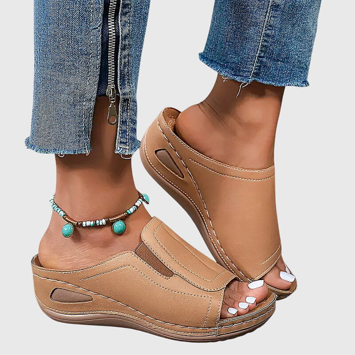 Aretha | Orthopaedic Sandals