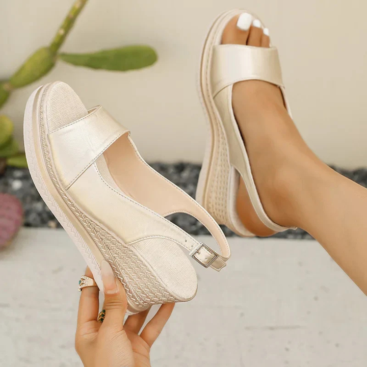 Denaya | Stylish Orthopaedic Sandal