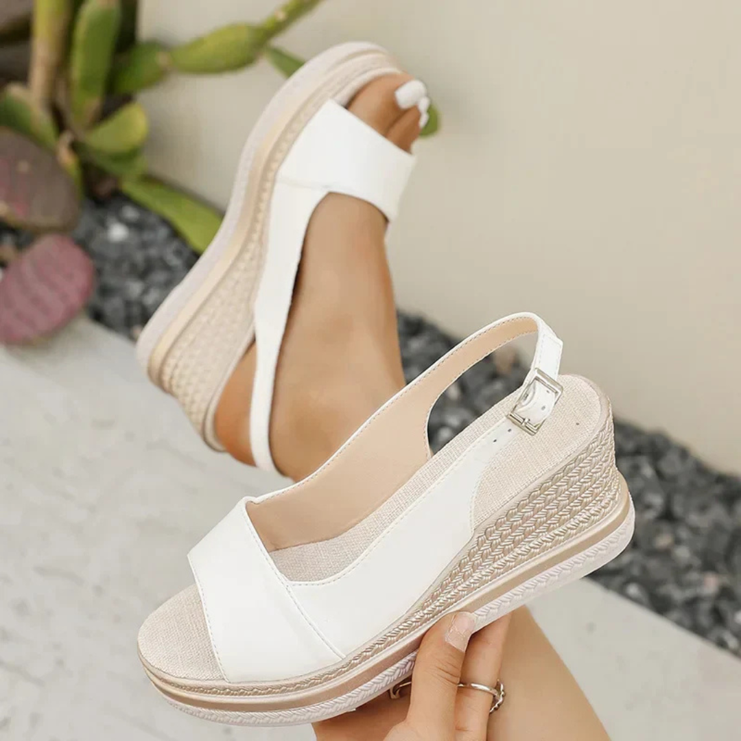 Denaya | Stylish Orthopaedic Sandal