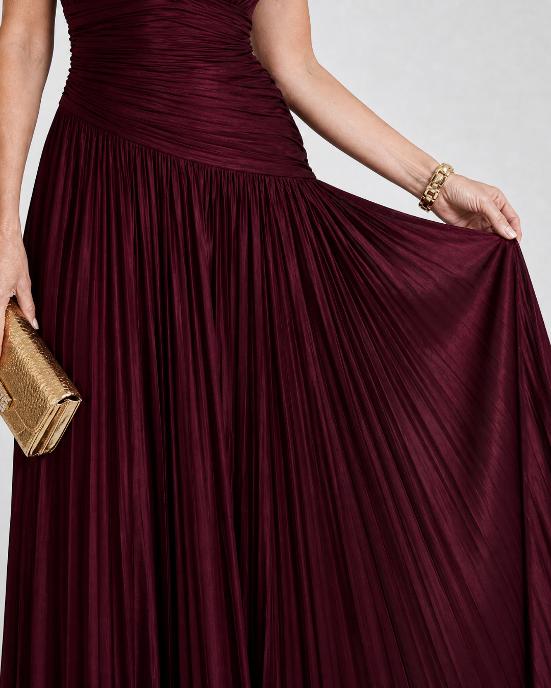 Lemar | Sleeveless Pleated V Neck Midi Dress