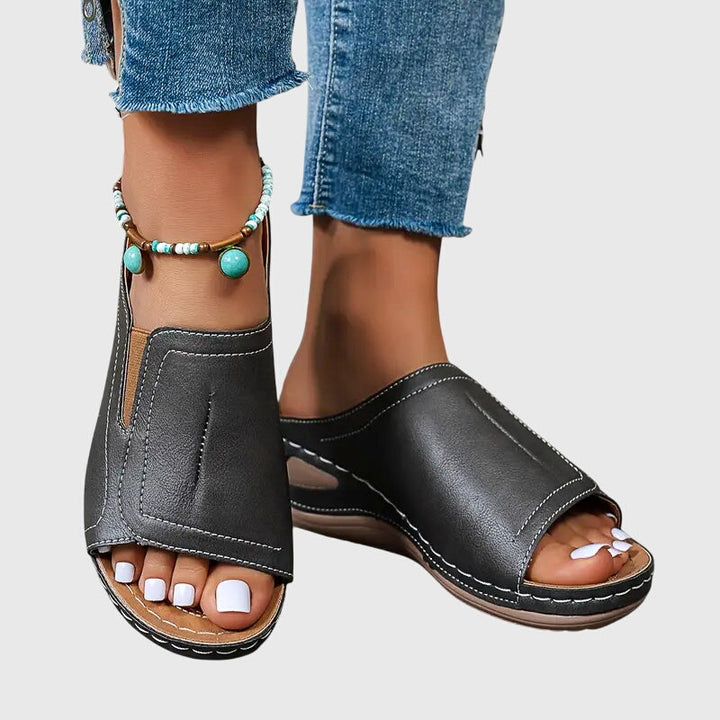Aretha | Orthopaedic Sandals
