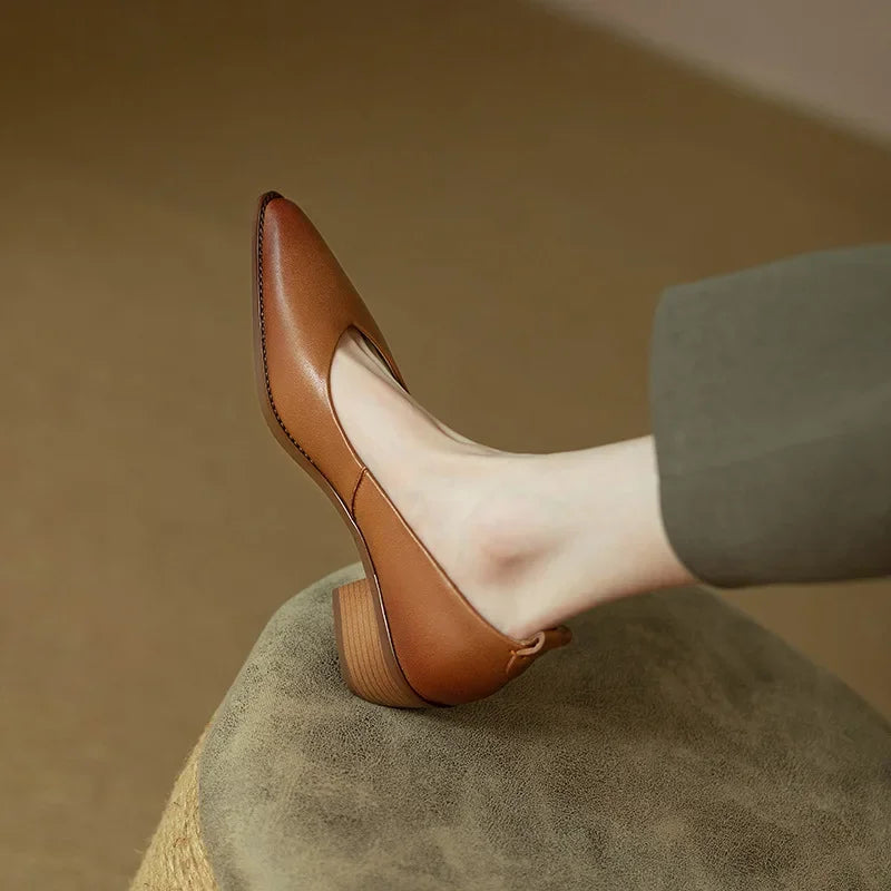 Helen | Classic Pumps