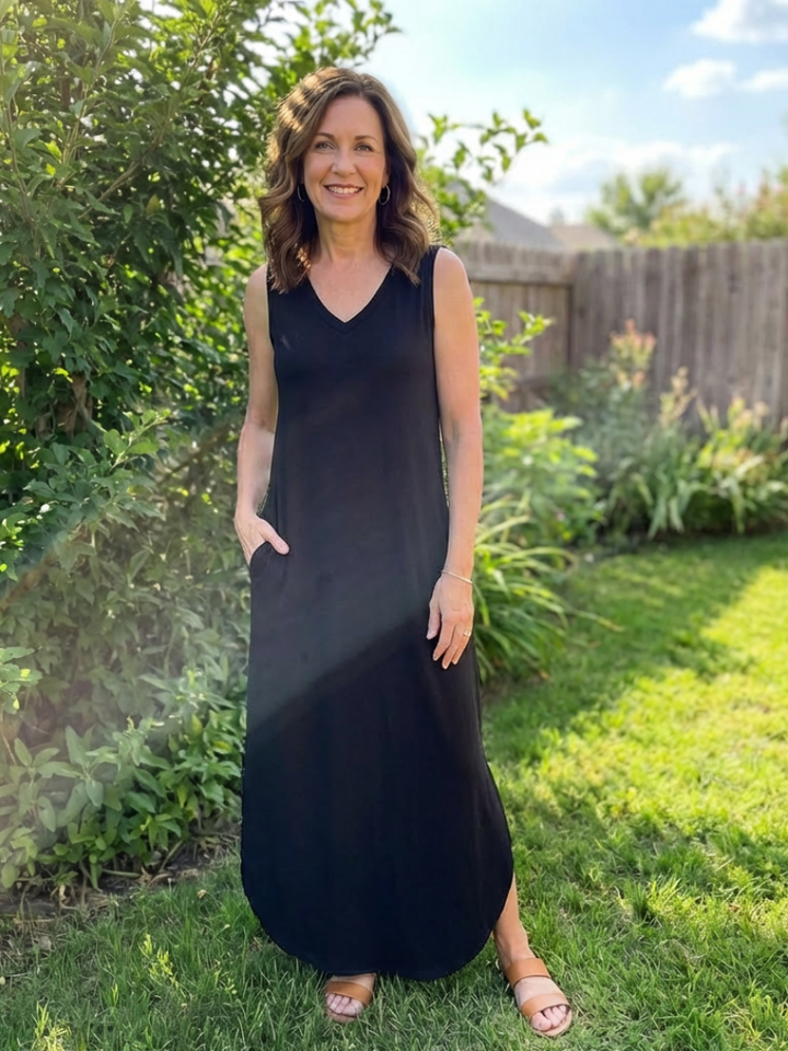 Soleira | Sleeveless V Neck Pocket Maxi Dress